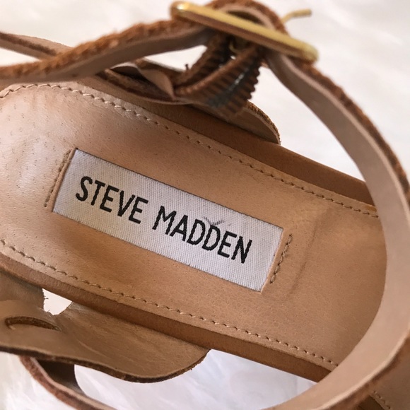 SOLD STEVE MADDEN Chunky Platforms - Picture 7 of 8